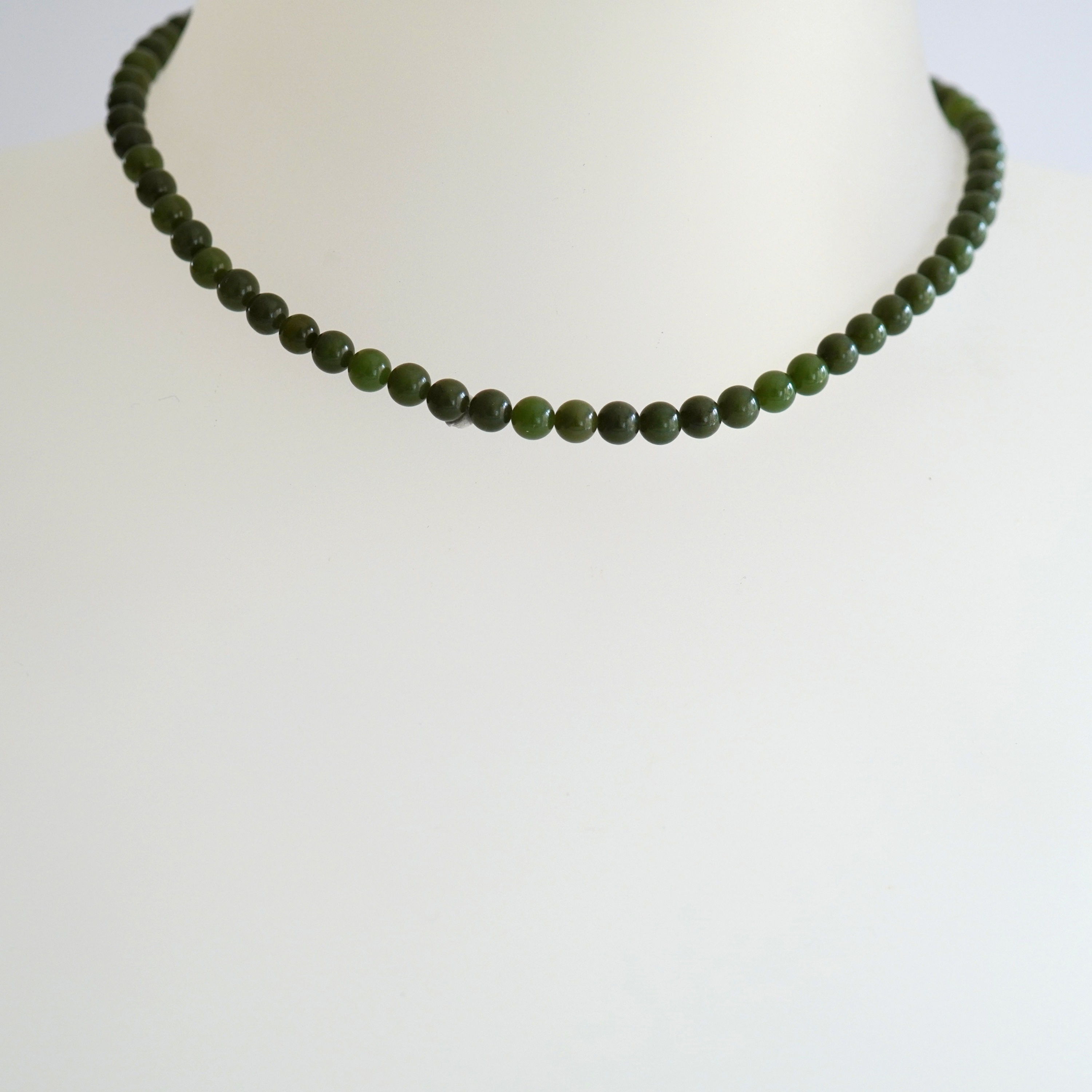6 mm Dark Green Jade
