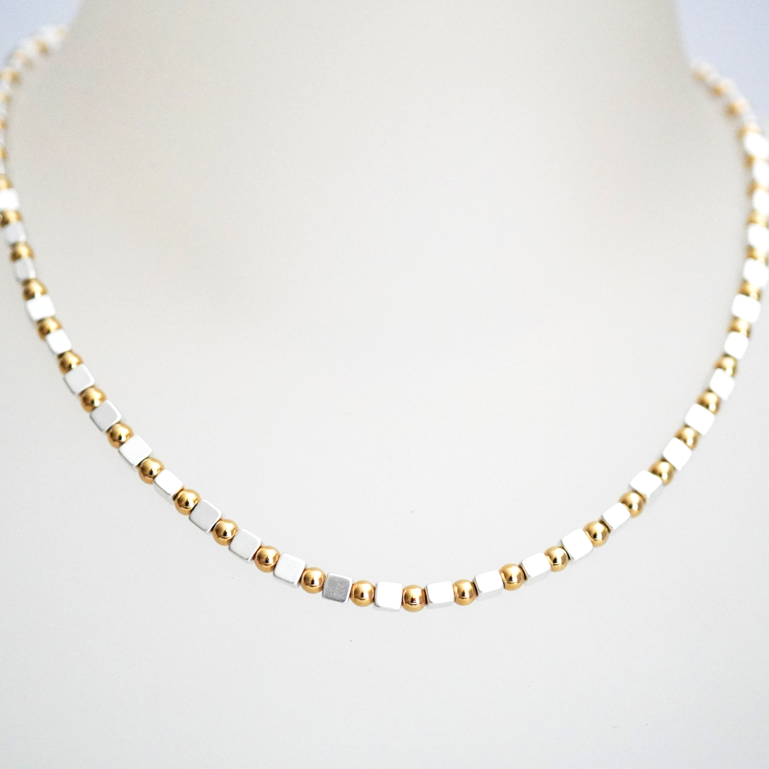 Bicolour Square Chain