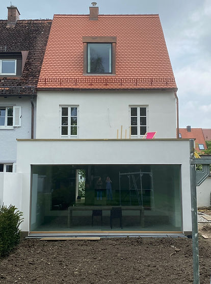 WhatsApp Bild 2024-04-25 um 16.19_edited.jpg