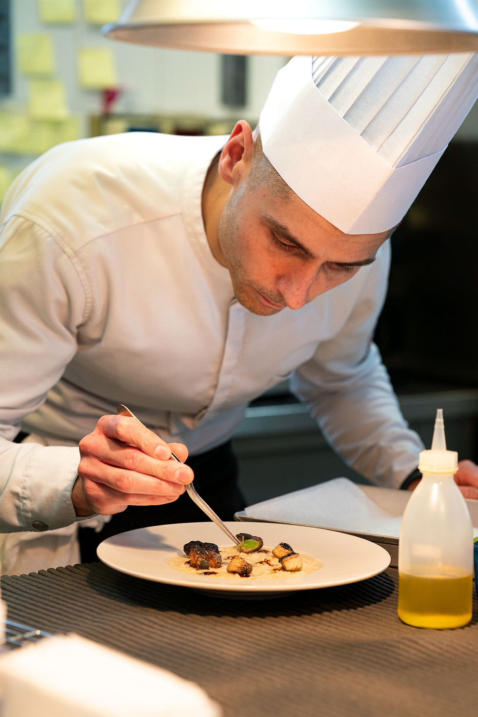 lo chef alessio coraggio in cucina