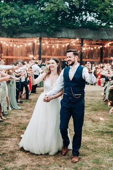 GRACE & BRETT_WEDDING DAY PHOTOGRAPHY AT SILCHESTER FARM_FULL SET_WEB QUALITY-421.jpg