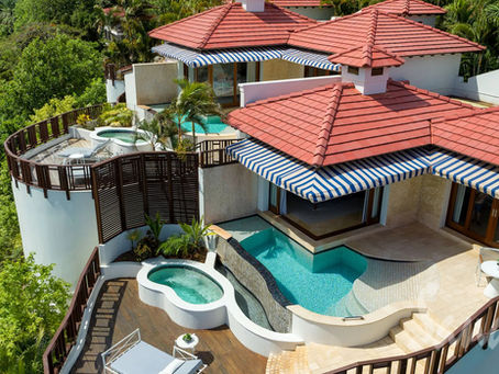 Sandals-vs-Secrets-Sandals-Regency-La-toc-