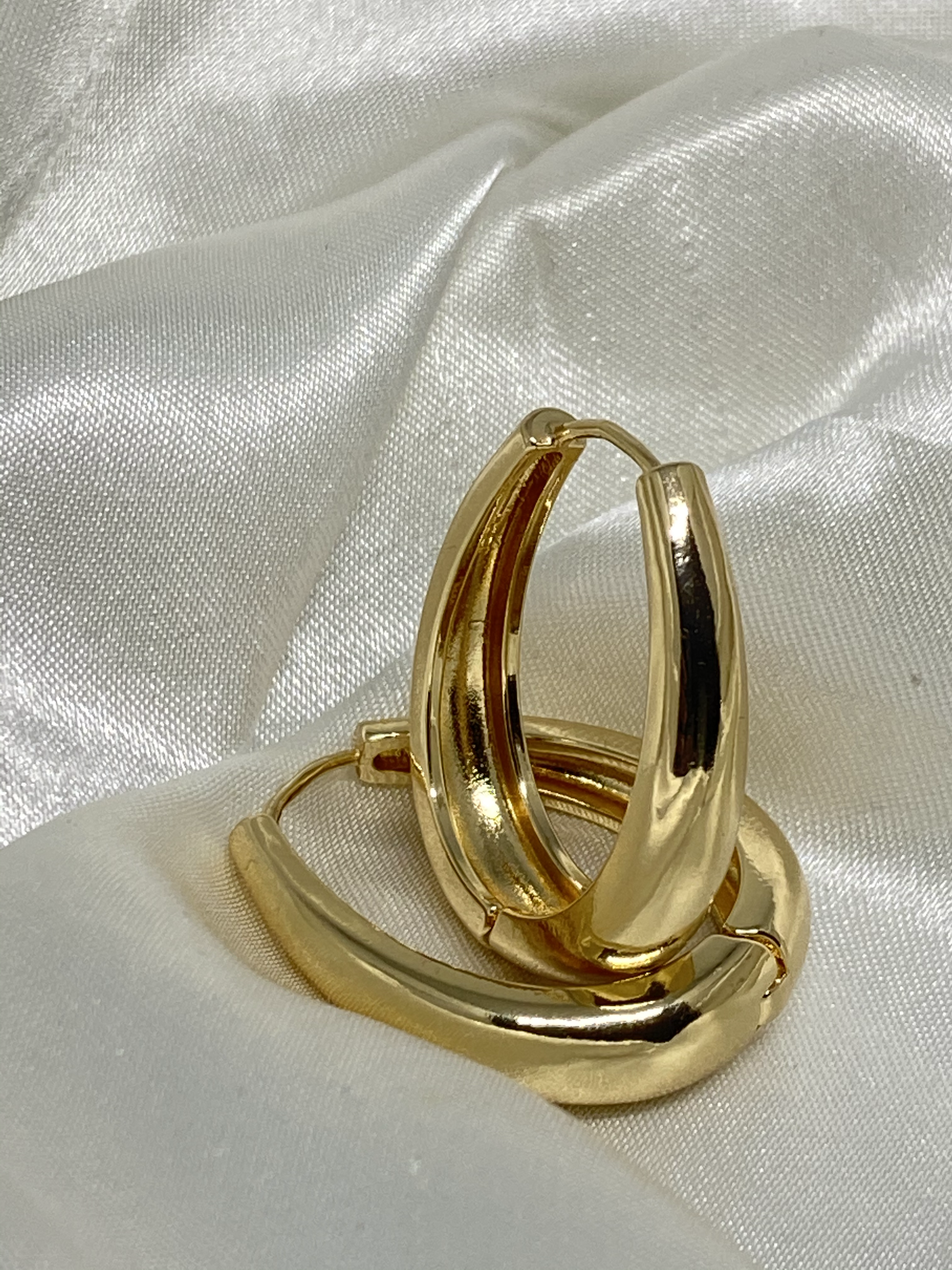 14k Gold Plate Oval Creole Earrings