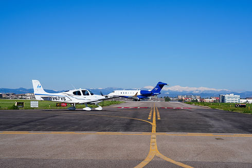 Business jets parked at Centennial Airport