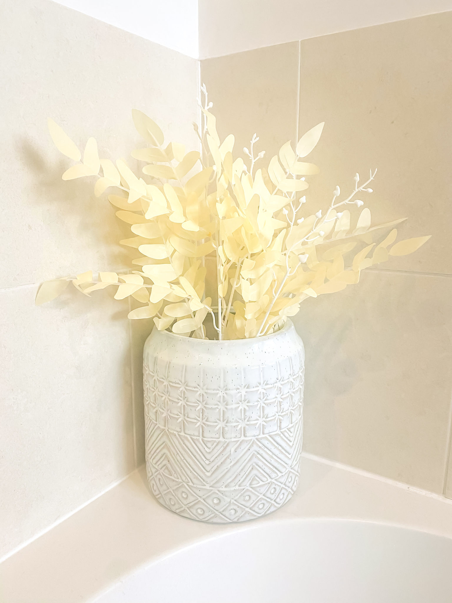 White Star Textured Stoneware Planter 20cm