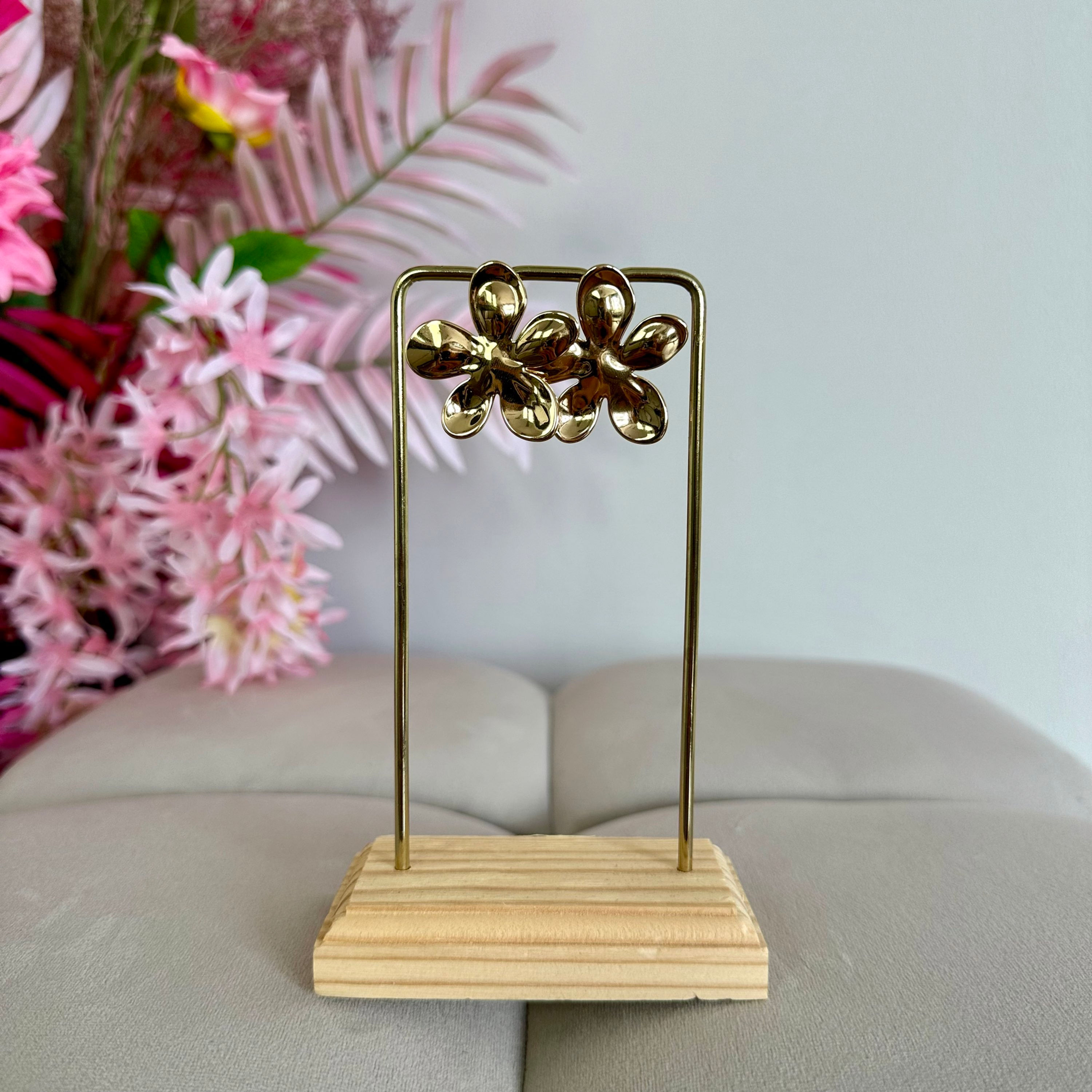 Nova flower earrings gold