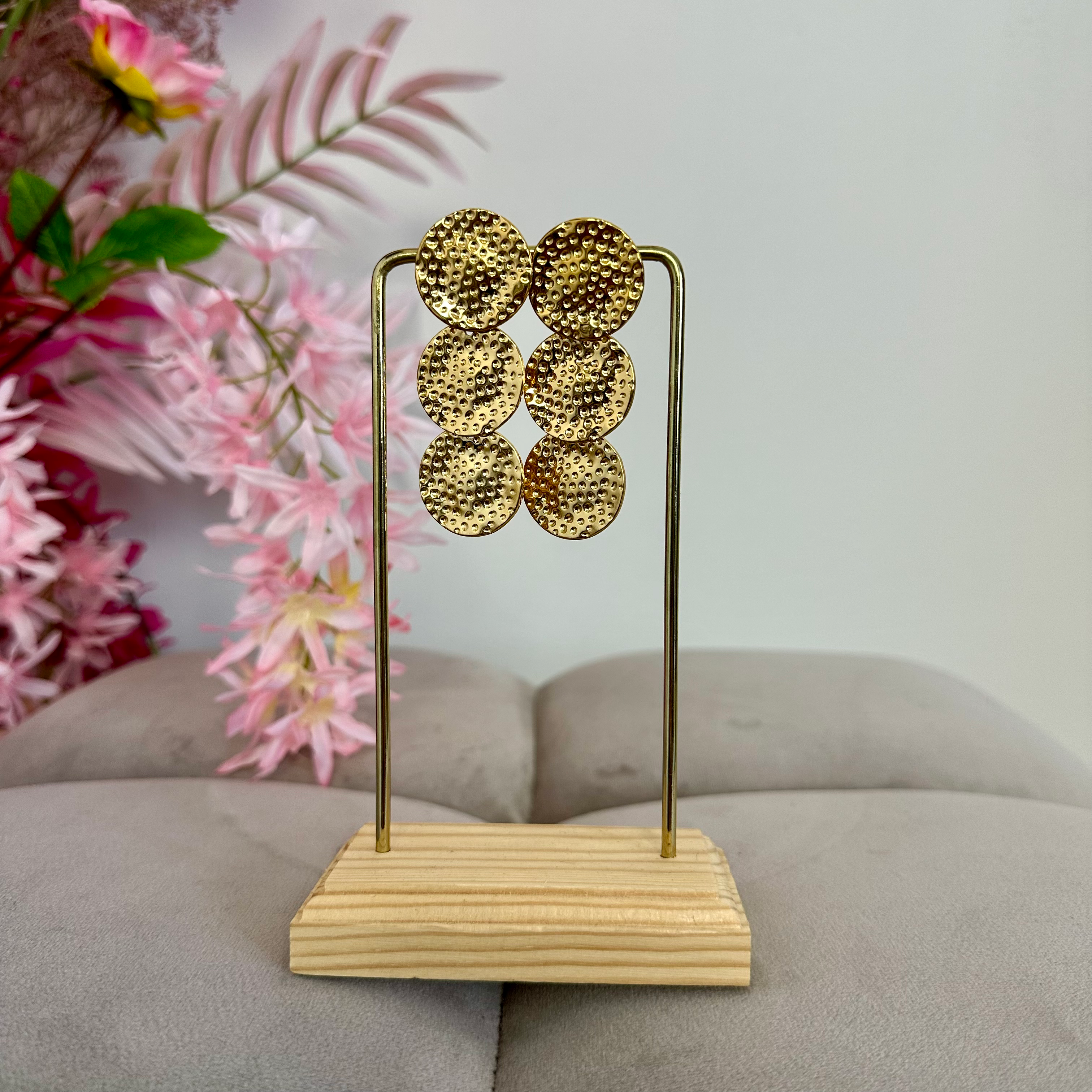 Classy earrings gold