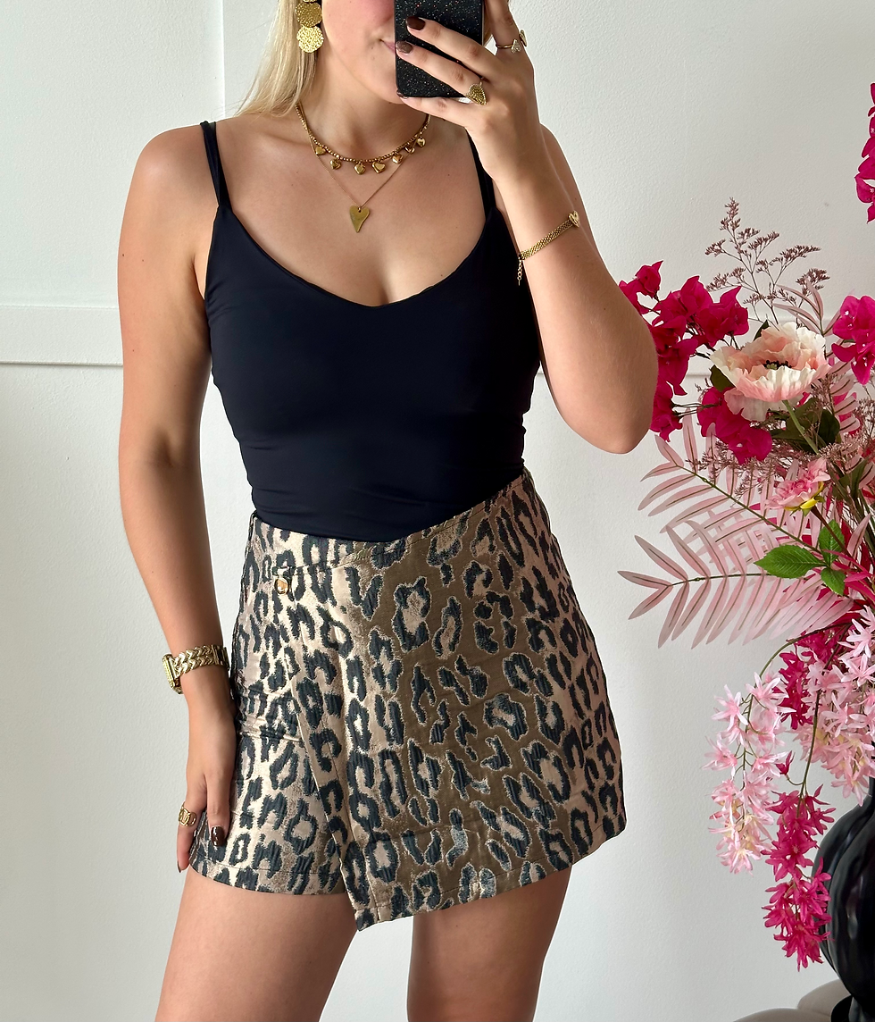 Thumbnail: Golden leopard skort