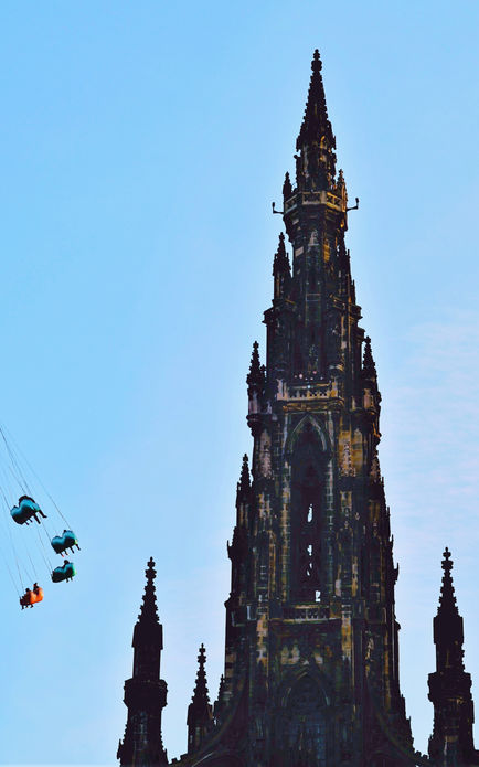 Scott Monument, Edinburgh — Neo-Gothic tower built in 1844 dedicated to Walter Scott, 61 meters high, overlooking Princes Street Gardens, and one of the world’s largest literary monuments.