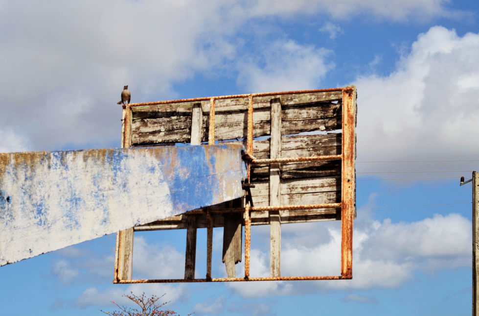 EICTV Cuba, a film school and cultural laboratory where audiovisual creation engages with political and social dialogue.