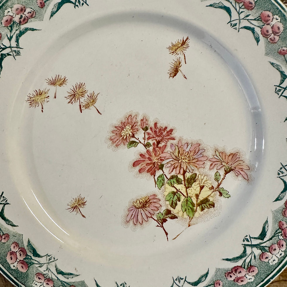 Thumbnail: EUGÉLINA- 6 dinner plates (2 suites available)