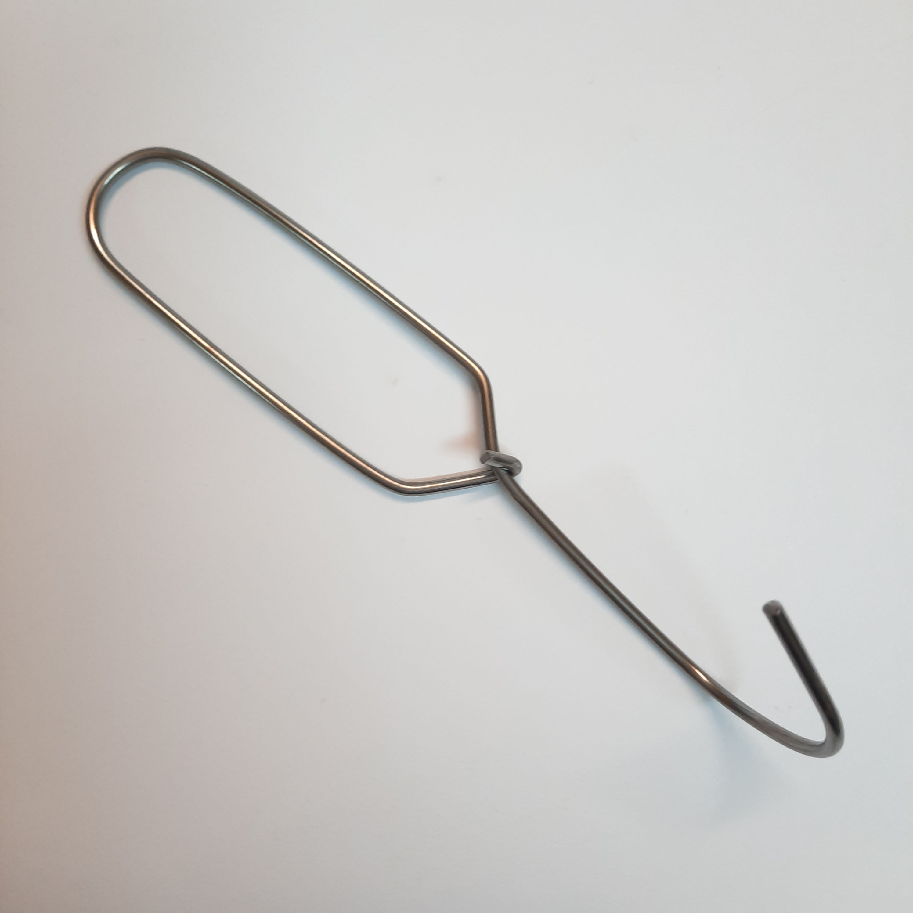 קולב לגזרות ממתכת