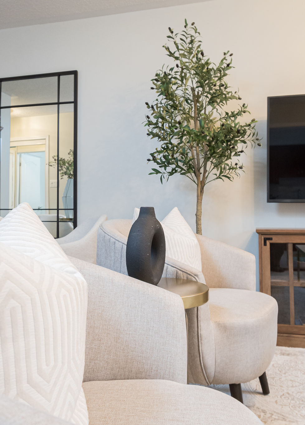 Armchairs and Side Table