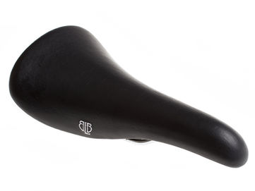 0009916_blb-fly-saddle-black.jpeg