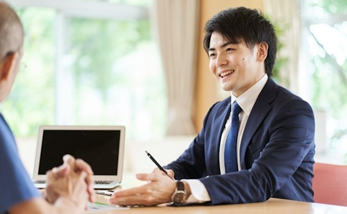営業の動画制作の事例と活用方法