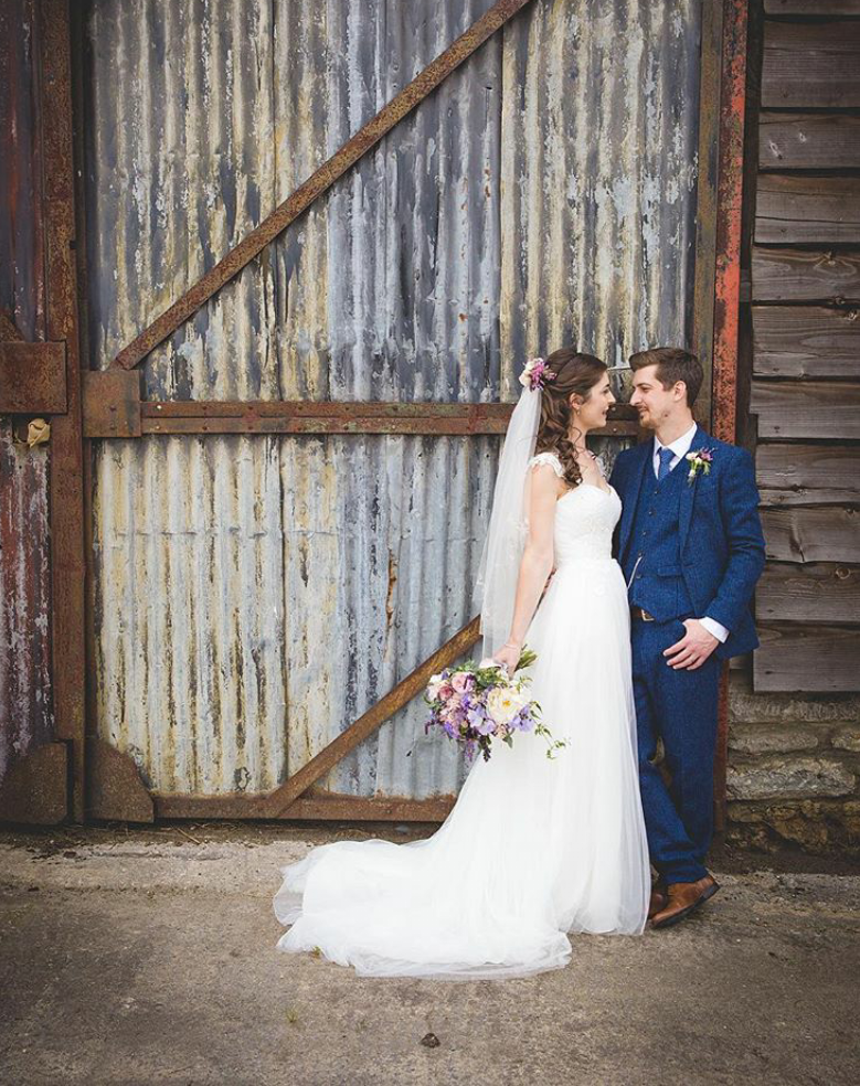 Holly and Tom's Dorset Wedding - Stockbridge Barn