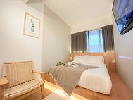 sleep-box-deluxe-room-3.jpg