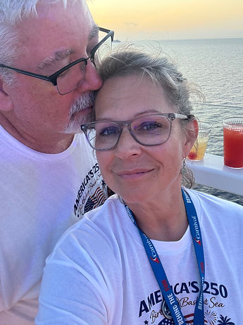 David kissing Ellen at Sunset