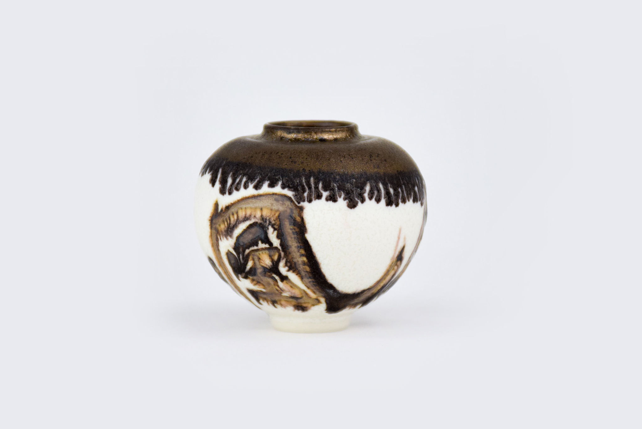 No. BF39 Yuta Segawa Pot "Kanji" Large