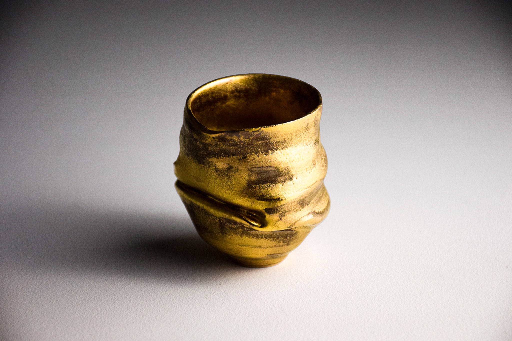 No. BP45 Yuta Segawa Miniature pot "New Gold" Large