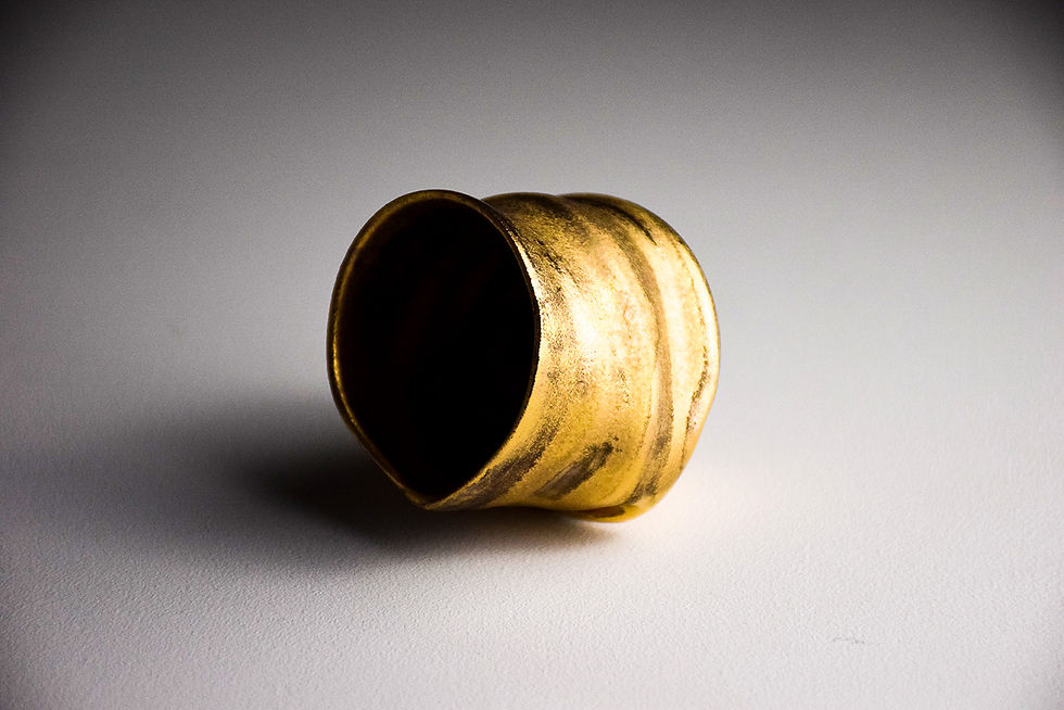 Thumbnail: No. BP45 Yuta Segawa Miniature pot "New Gold" Large