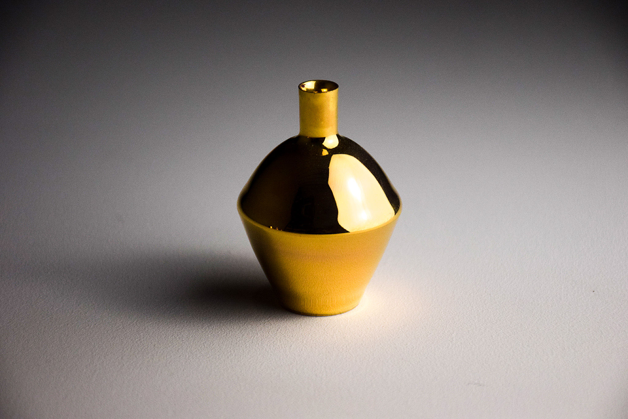 No. BP33 Yuta Segawa Miniature pot "New Gold" Large