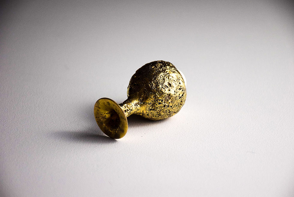 Thumbnail: No. BP68 Yuta Segawa Miniature pot "New Gold" Medium
