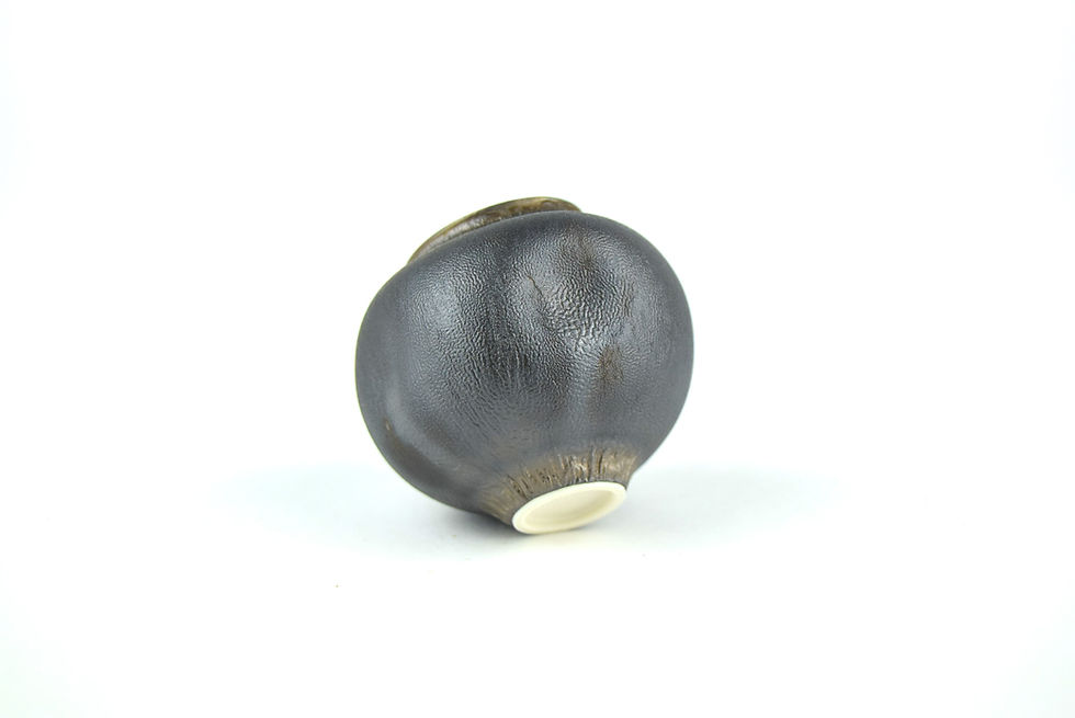 Thumbnail: No. K96 Yuta Segawa Miniature Pot Medium