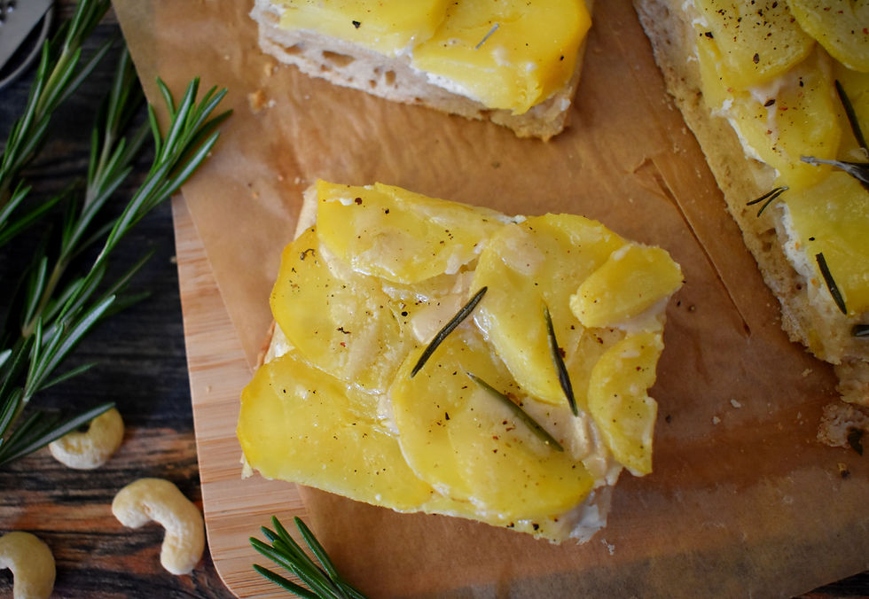 Kartoffelpizza mit Cashewkäse