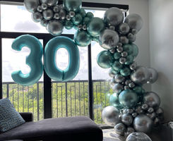 BUSSINES, HOME & ADULTS - MR BALLOON EVENTS