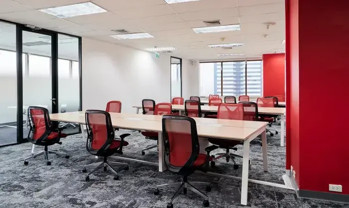 The Sylphy is one of Okamura’s standout task chairs thanks to its flexible adjustability, allowing it to easily adapt to various body types and support different working postures.