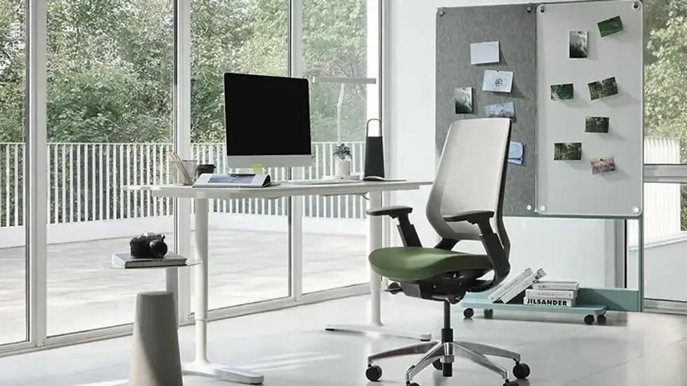 The Abilis features a minimalist design with a convenient height adjustment button and a seat depth adjustment mechanism that allows users to easily optimize their sitting position.