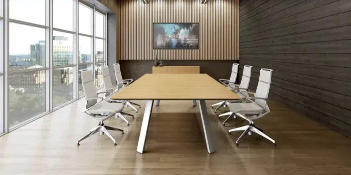 Traverse Satellite impresses with its minimalist, elegant design inspired by Japanese calligraphy, optimizing space and enhancing a modern, luxurious look.