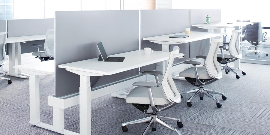 The Swift from OKAMURA is an ideal choice for modern office spaces.