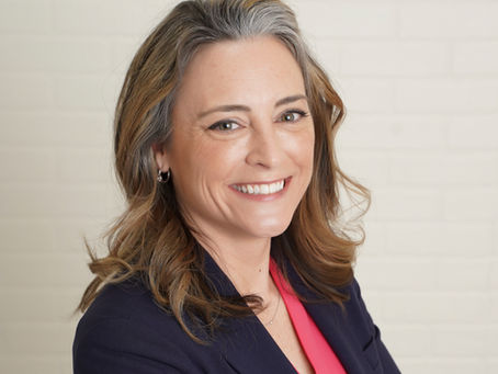Beyond the Selfie: Why Professional Headshots Matter
