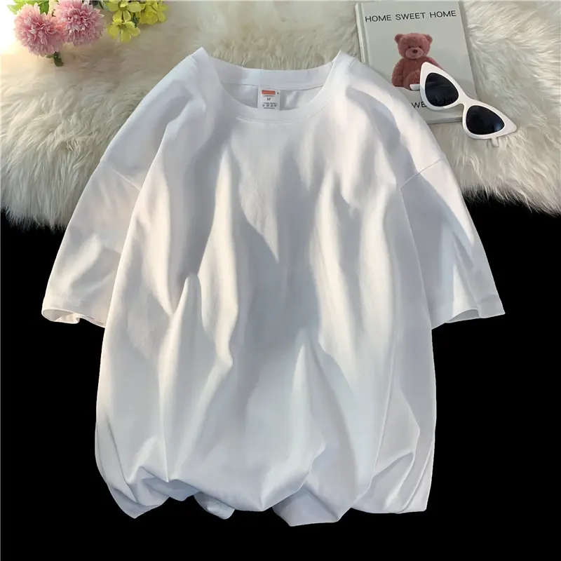 Thumbnail: Men’s Oversized Casual T-Shirt — Burgundy.