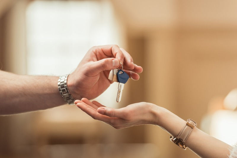 Trusted individual or a professional Airbnb management provider like UpperKey