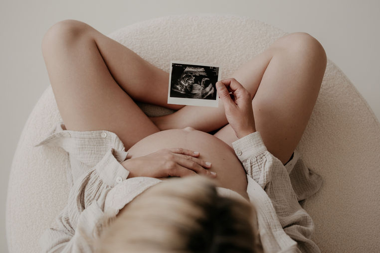 Familienfotografin Stuttgart Babybauch Fotografie Maternity Fotos Couple Shooting