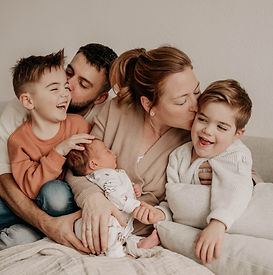 Familienfotografin Stuttgart Neugeborenen Fotografie Newborn Baby Fotos