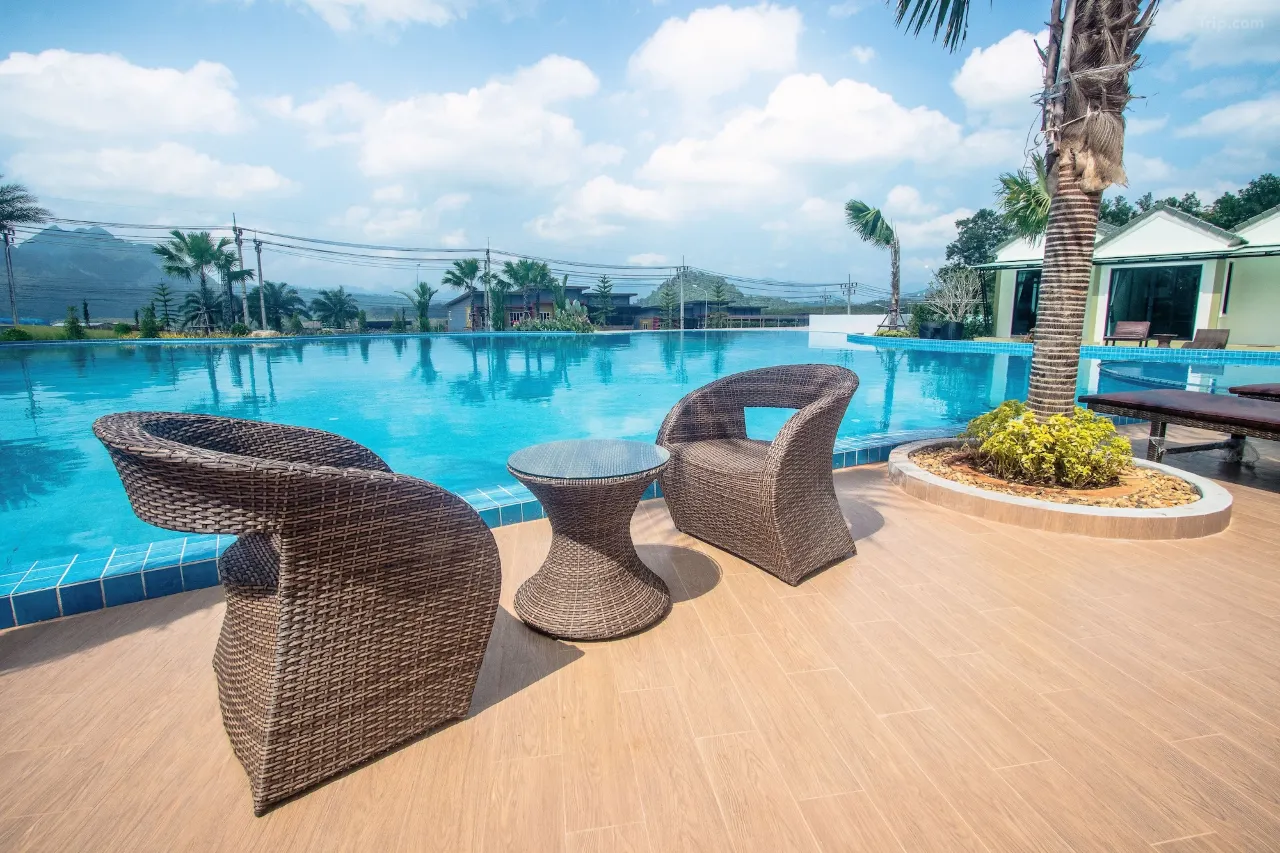 khao sok Hotel , Cheow Lan Hotel, Saichol Grand View Hotel