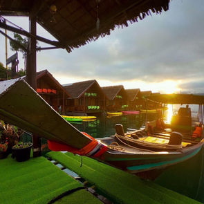 Sunrise breakfast at Keeree Warin Floating Resort