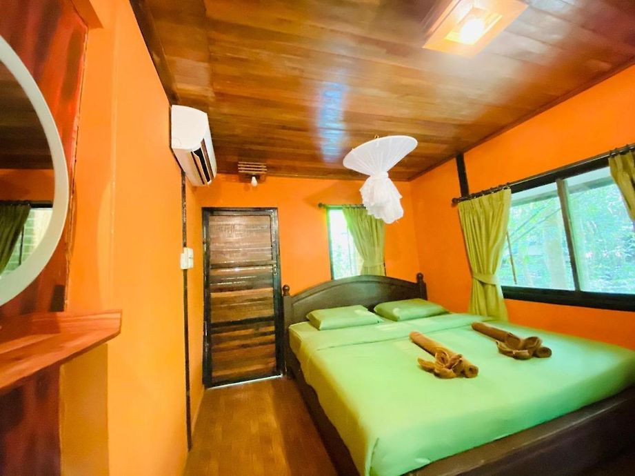Khao Sok Tree House