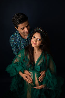 pregnancy photos in Milton Keynes