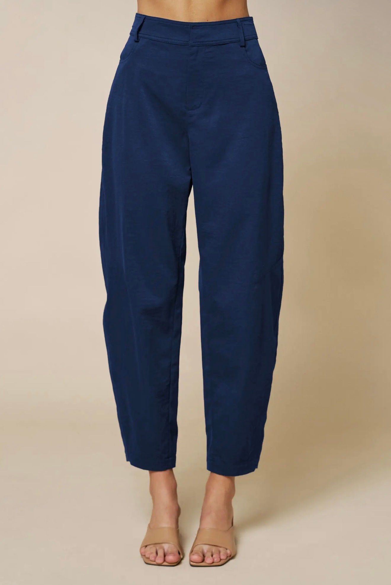 Taper Pants with Pockets