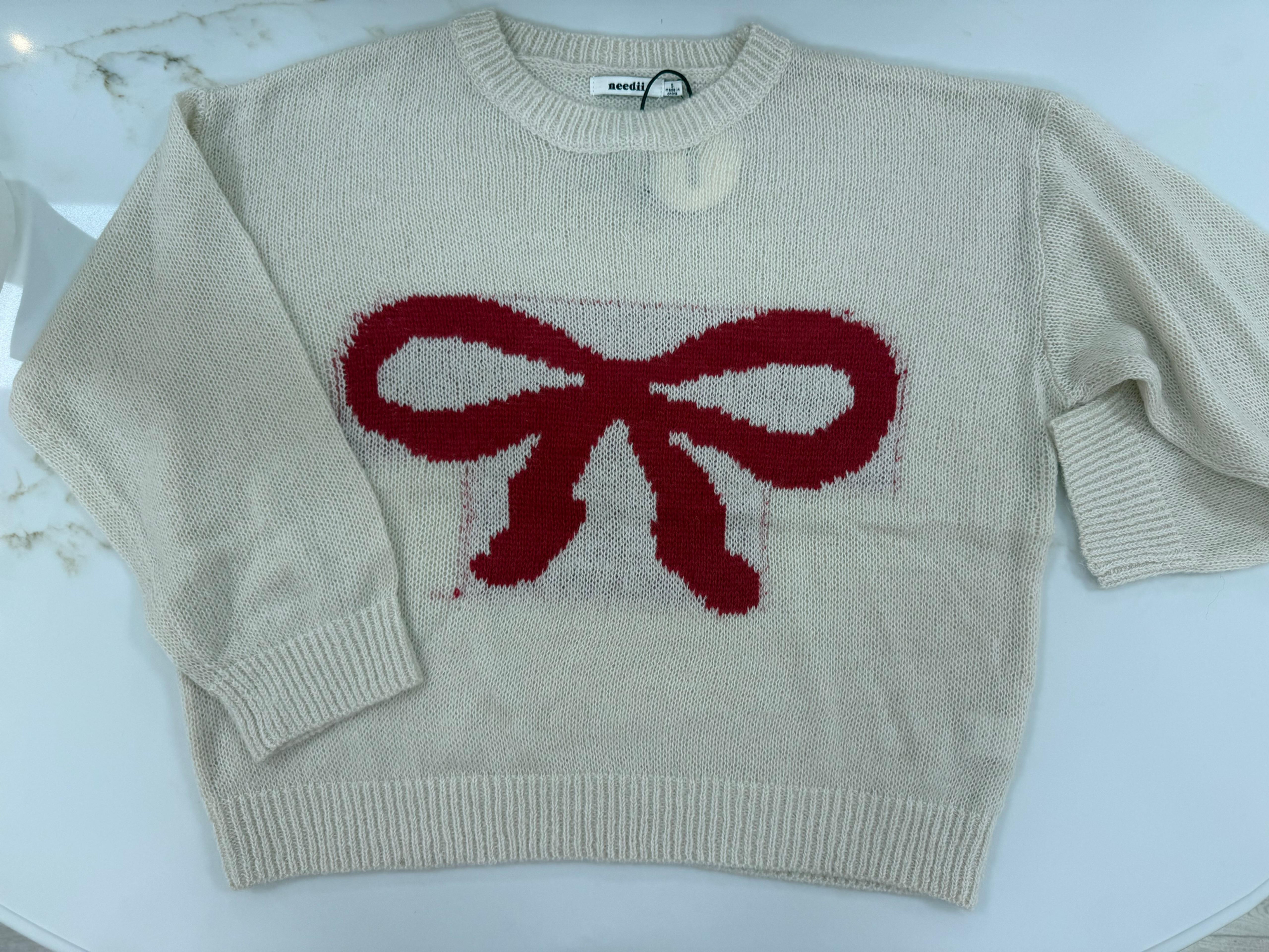 LONG SLEEVE SWEATER WITH RIBBON BOW TIE GRAPHIC