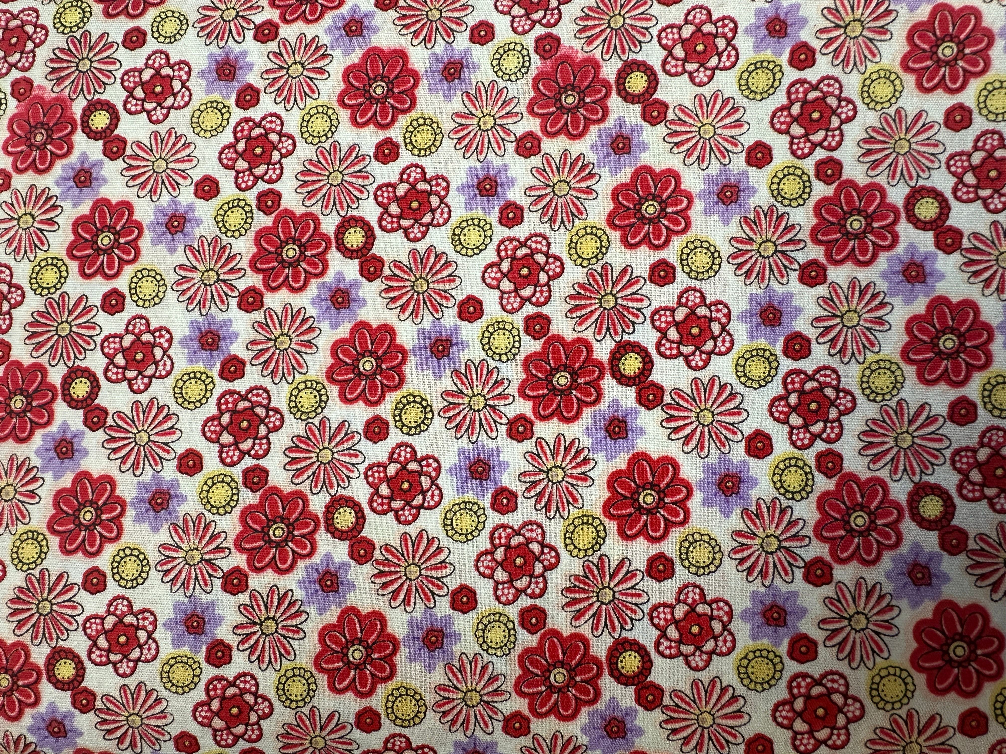 2595 - Red Retro Groovy Flower Power 100% Cotton