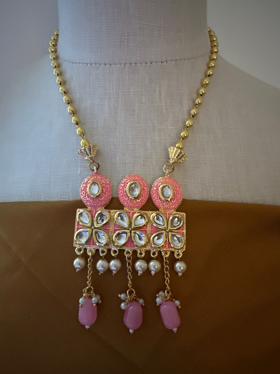 Thumbnail: Necklace Set – Saira Collection