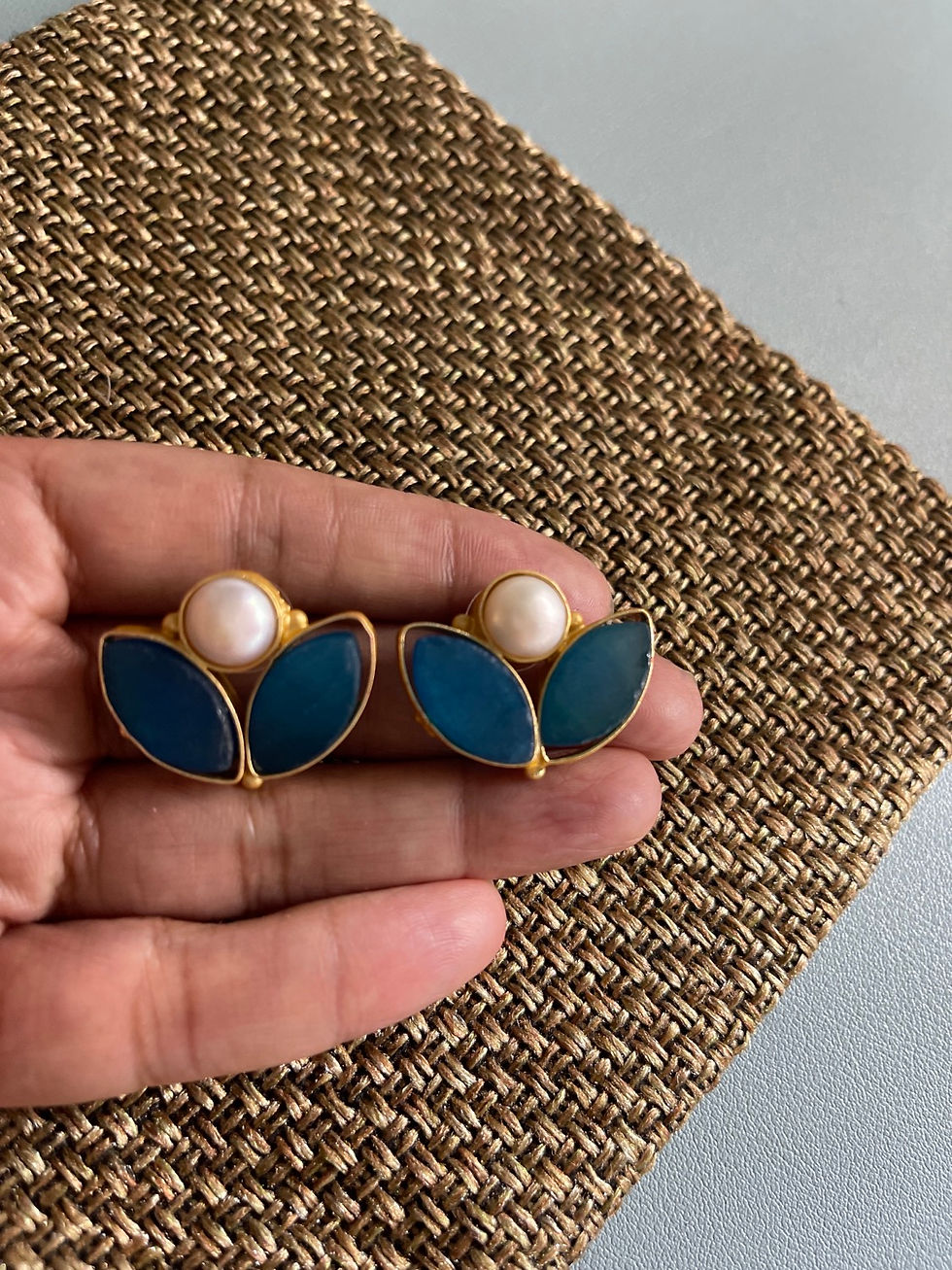Thumbnail: Earrings - Eshana Collection