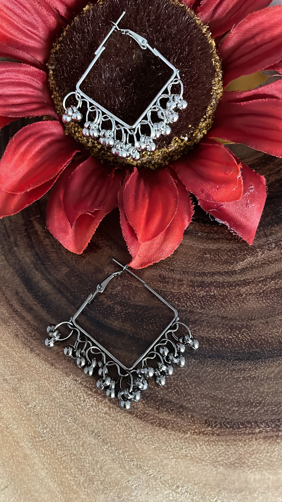 Thumbnail: Earrings – Qiyaara Sangeeta, Melody Collection
