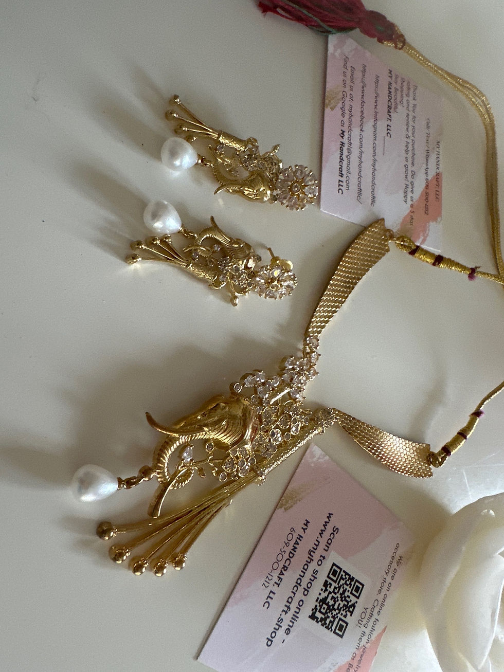 Thumbnail: Necklace Set – Turvi Temple Jewelry Collection